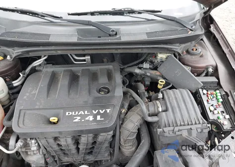 2013 Chrysler 200 Lx from USA, damaged, VIN 1C3CCBAB1DN568996